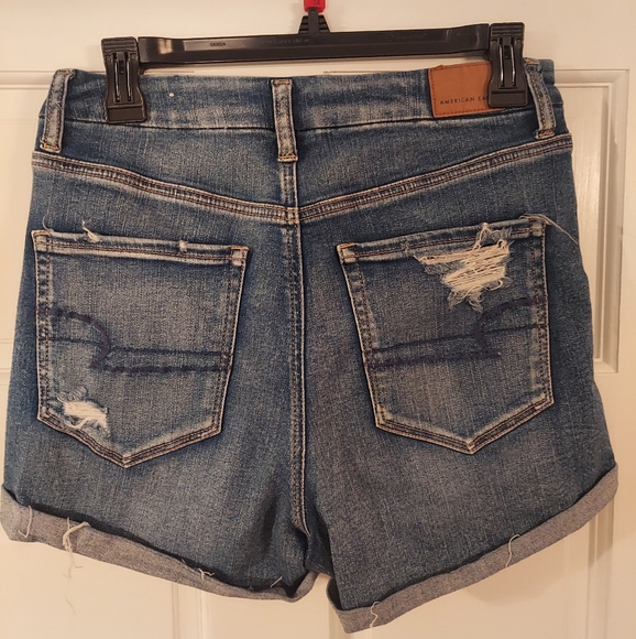 American Eagle Next Level Stretch distressed denim shorts size 8 - Picture 2 of 6